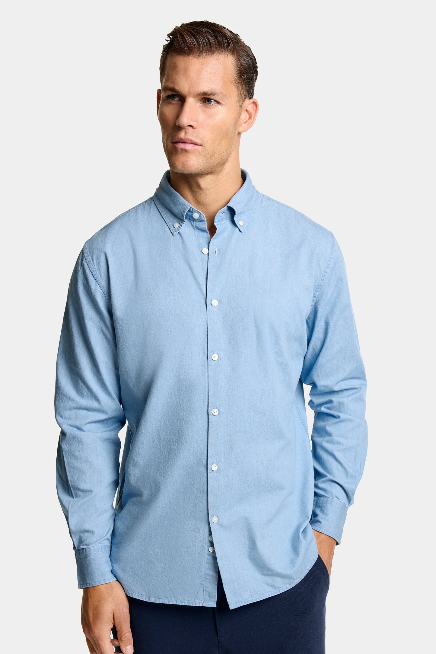 THE CARLO CHAMBRAY SHIRT