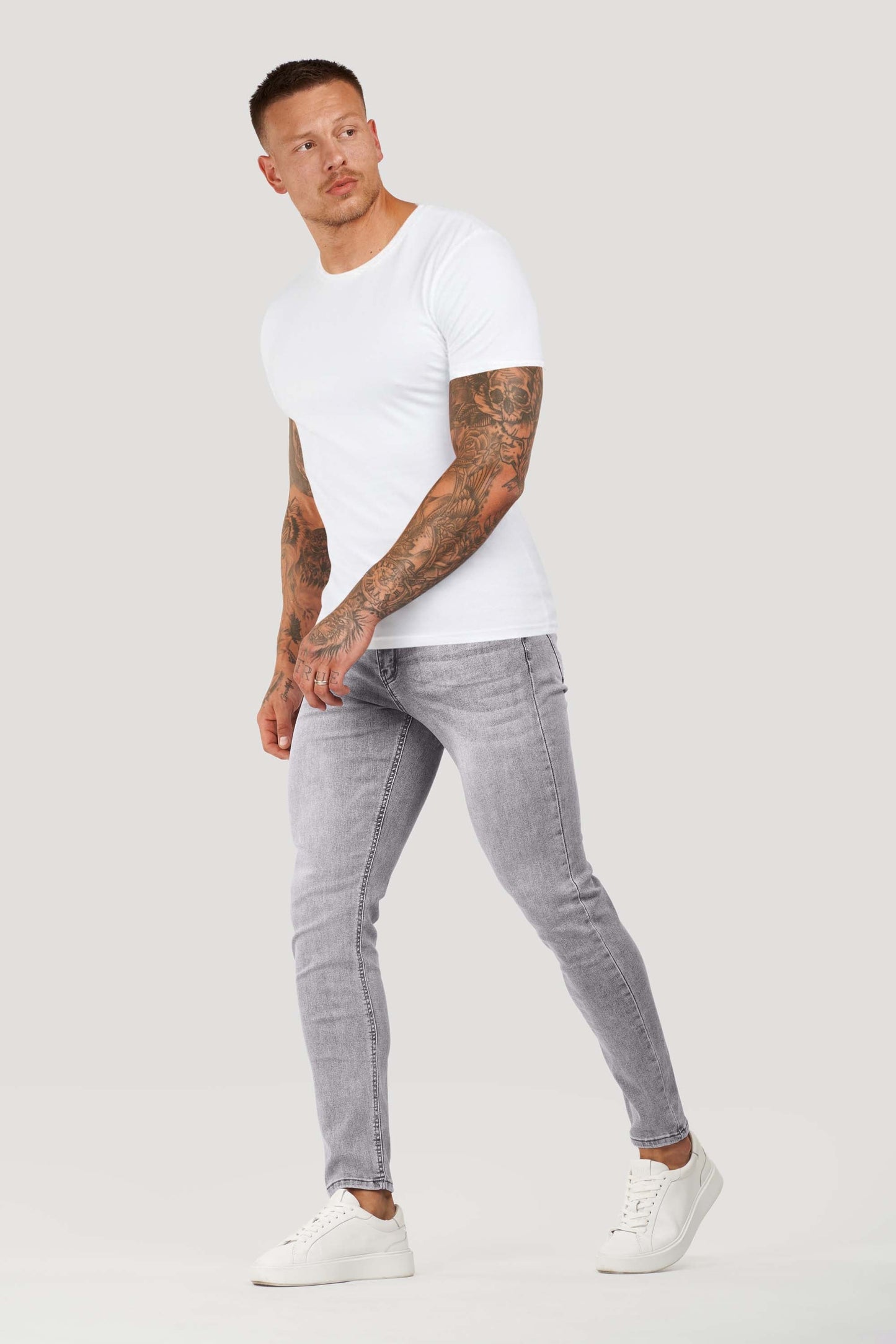 THE JAXON JEANS